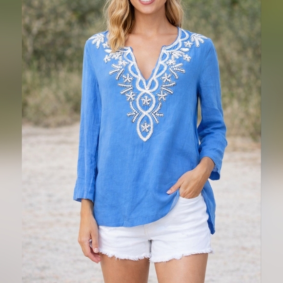 Lilly Pulitzer Tops - Lilly Pulitzer Linen Tunic Top Blue White Embroidered V-Neck Long Sleeve Size S